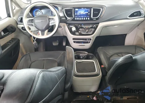 2017 Chrysler Pacifica Limited z USA, uszkodzony, nr VIN 2C4RC1GG6HR659337